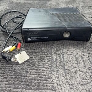 Microsoft Xbox 360 S Console Model 1439 Tested Works